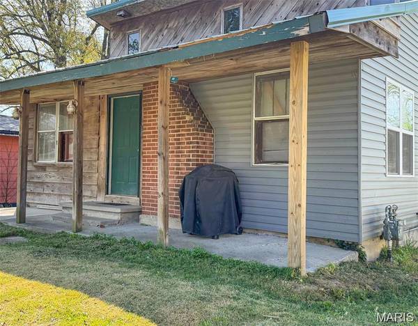 1408 Pine St, Dexter, MO 63841