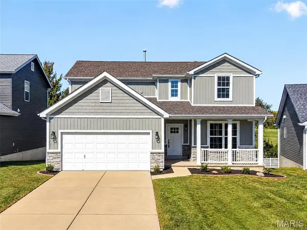 350 Briarchase CIR, Lake St Louis, MO 63367