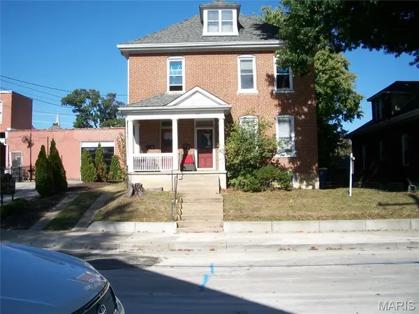 205 W Fourth ST, Washington, MO 63090
