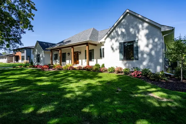 5 Bayhill DR, Coal Valley, IL 61240