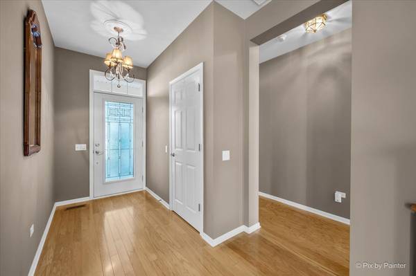 11977 Stonewater XING, Huntley, IL 60142