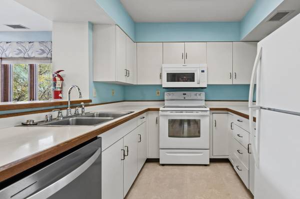 A7 Long Bay Point DR #A7, Galena, IL 61036