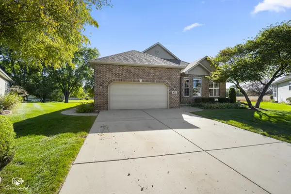 672 Sanctuary LN, Joliet, IL 60435