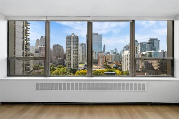 1360 N SANDBURG TER #1405C, Chicago, IL 60610