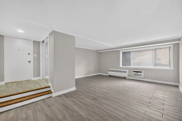 2710 W LUNT AVE #107, Chicago, IL 60645