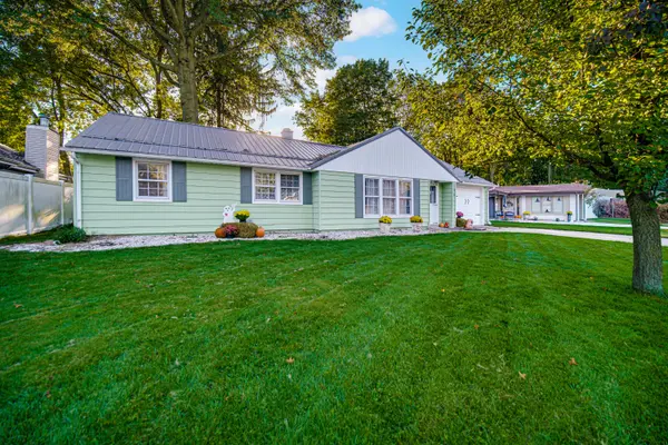 106 Graceland DR, La Porte, IN 46350