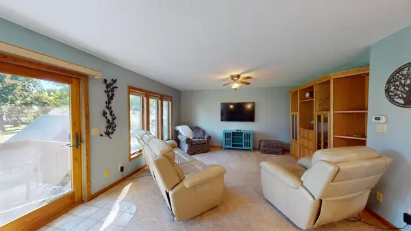1112 Bridge AVE, Albert Lea, MN 56007