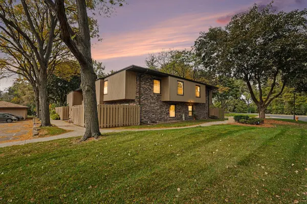 2531 Unity AVE N #253, Golden Valley, MN 55422