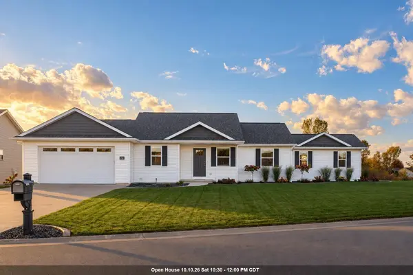 N1761 BAILEYS HARBOR CT, Greenville, WI 54942