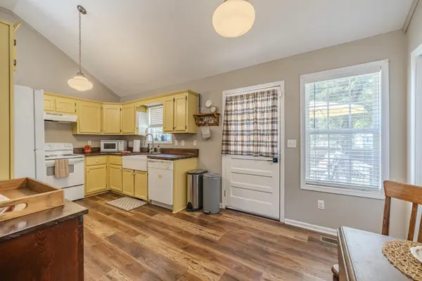 256 CYPRESS AVE, Selmer, TN 38375