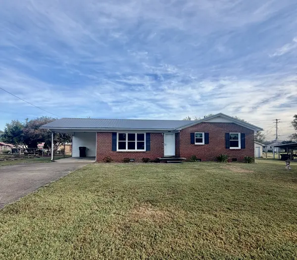 410 Kirk St, Lawrenceburg, TN 38464