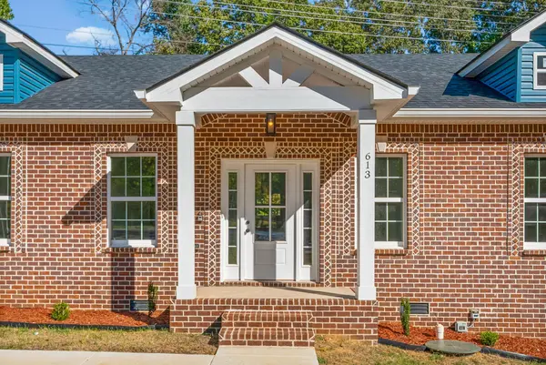 613 Hill Rd, Clarksville, TN 37040
