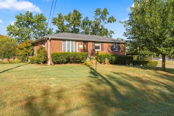 102 Belinda Dr, Hermitage, TN 37076