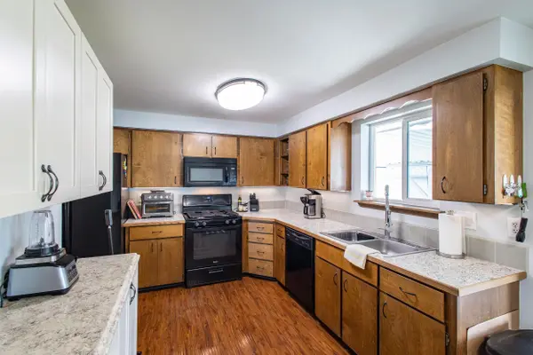 8319 N N Wilding Dr, Spokane, WA 99208