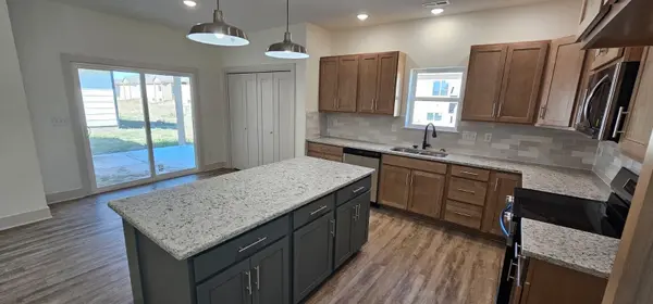 5109 N Toben Ct, Bel Aire, KS 67226