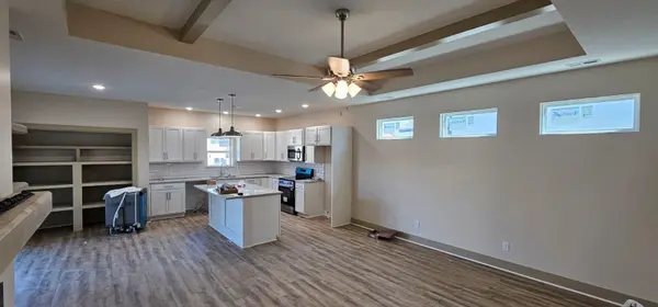 5097 N Toben Dr., Bel Aire, KS 67226