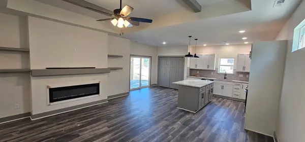 5091 N Toben Dr., Bel Aire, KS 67226