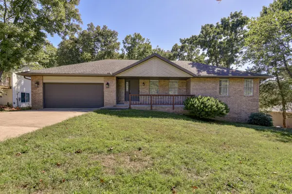 10 Summit DR, Kimberling City, MO 65686