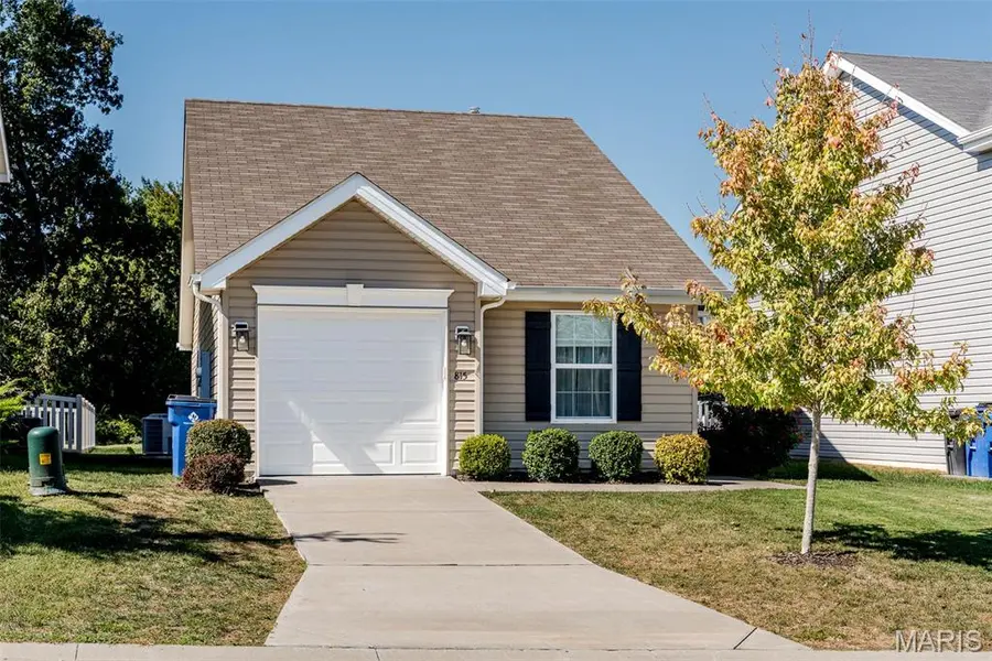 815 Locust ST, Washington, MO 63090