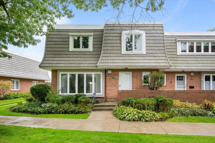 1440 Concorde CIR, Highland Park, IL 60035