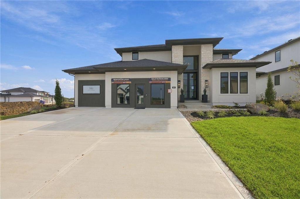 17601 Knox ST, Overland Park, KS 66221