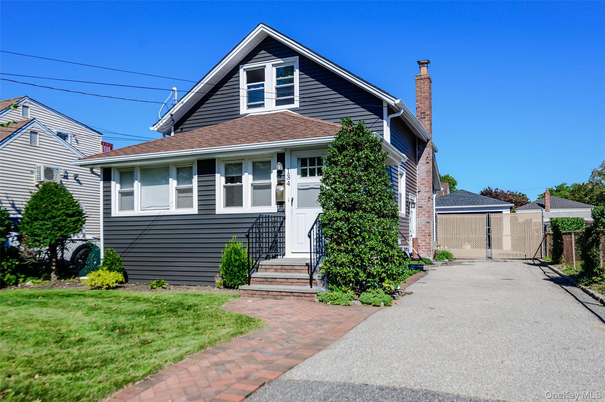 134 Soper ST, Oceanside, NY 11572