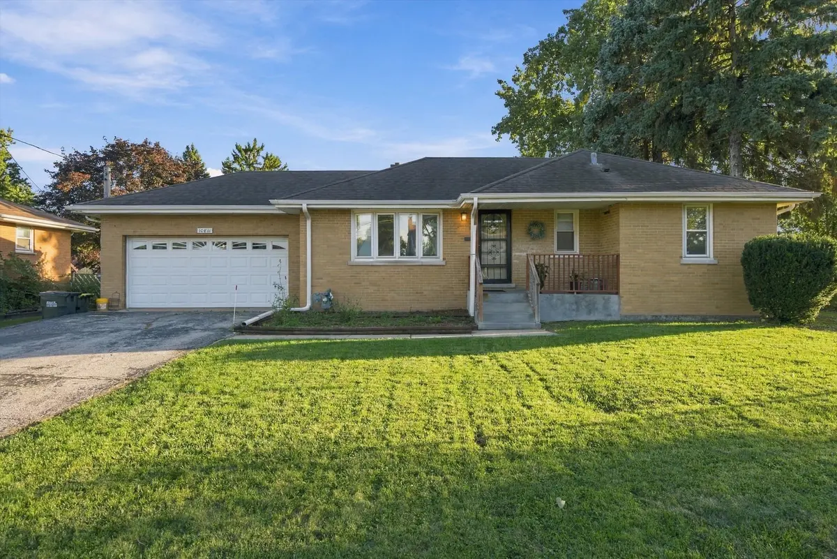 10811 Wrightwood AVE, Melrose Park, IL 60164