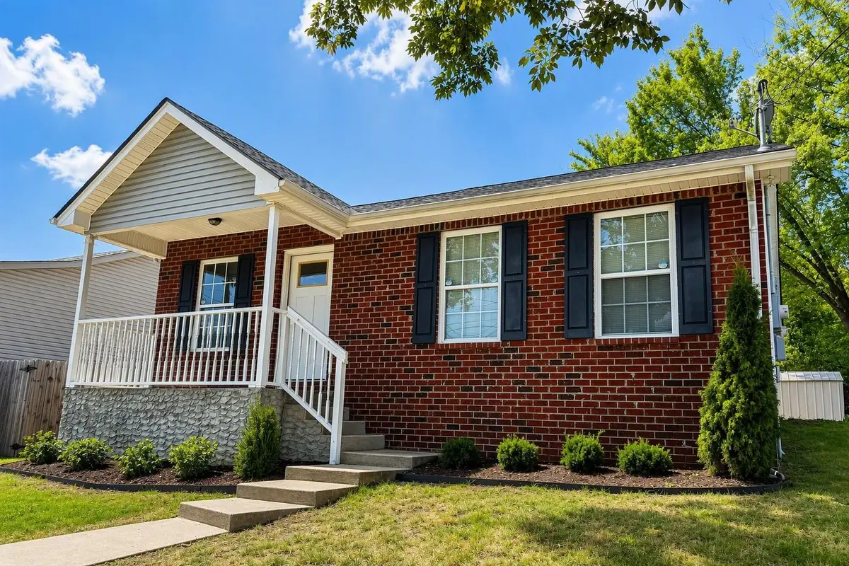2214 Burns St, Nashville, TN 37216