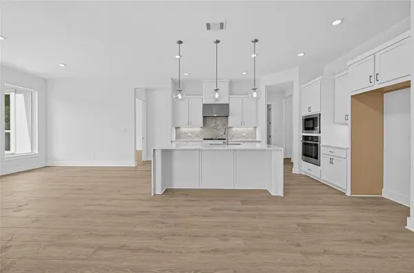 1524 Novara TRL, Leander, TX 78641