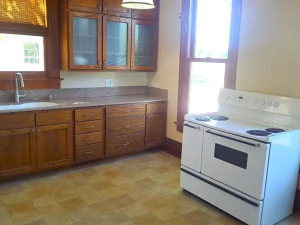 105 Davis DR, Thorndale, TX 76577