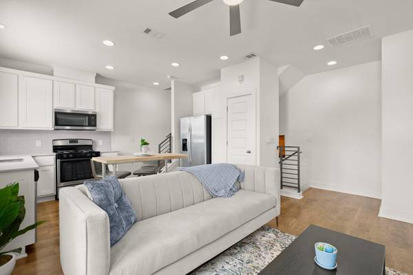 3007 E 12th ST #G, Austin, TX 78702