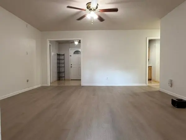 308 E Lola DR, Austin, TX 78753
