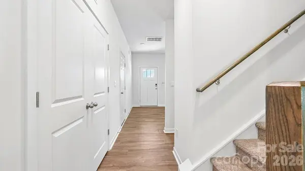 552 Dazzle LOOP, Newton, NC 28658