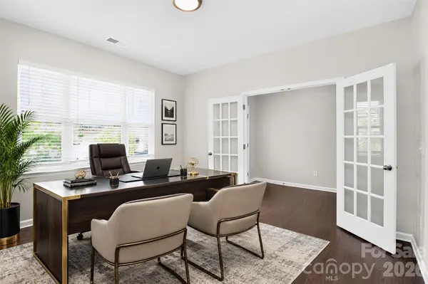 17504 Terryglass LN, Charlotte, NC 28278