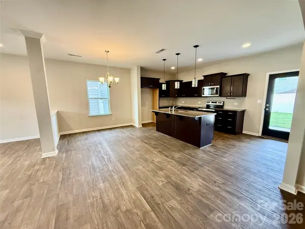 5113 Thomasville DR, Belmont, NC 28012