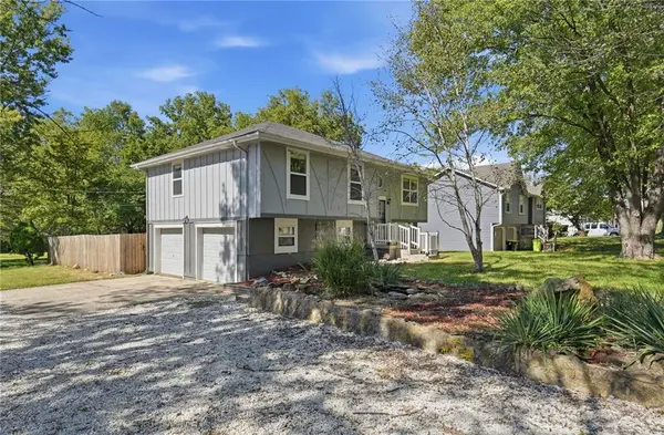 16010 Eastern AVE, Belton, MO 64012