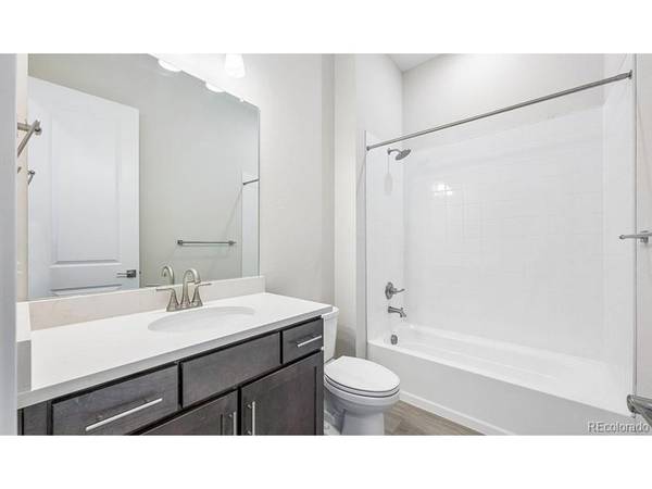 5461 Green Thumb, Firestone, CO 80504