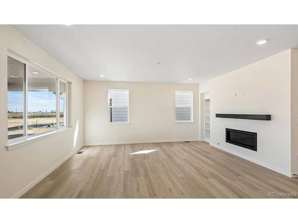5471 Green Thumb, Firestone, CO 80504