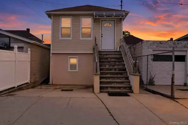 6940 Gouverneur AVE, Arverne, NY 11692
