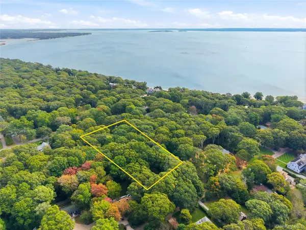 965 Smith RD, Peconic, NY 11958
