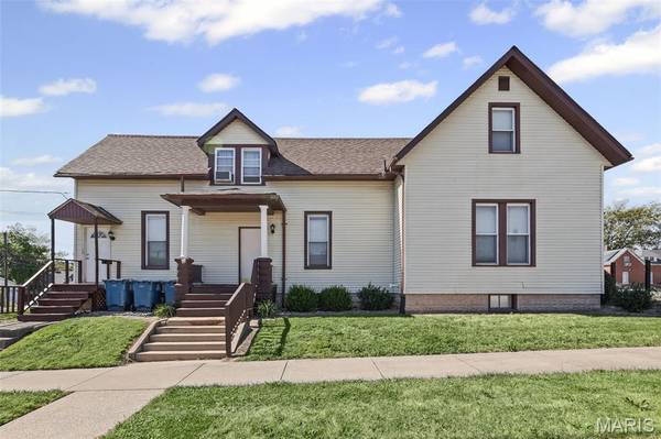 722 Broadway, Highland, IL 62249