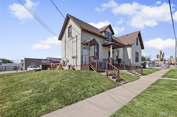 722 Broadway, Highland, IL 62249