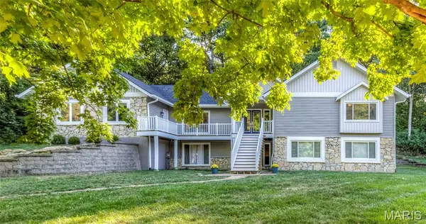 1723 Millstream DR, Chesterfield, MO 63017