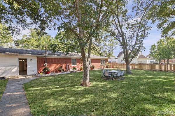 406 N Broadway, Albers, IL 62215