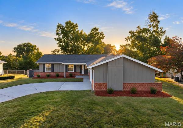 11749 Galba DR, Florissant, MO 63033