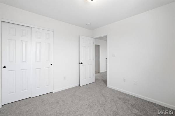 7 Shady Elm CT, St Charles, MO 63301