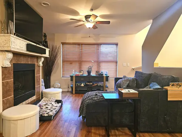 3951 W Ainslie ST #10, Chicago, IL 60625