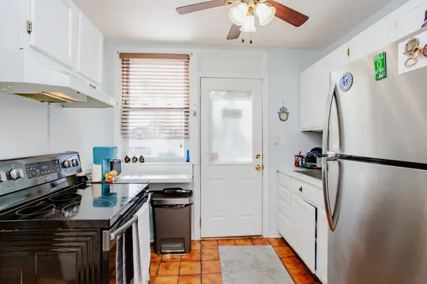1697 Stockton AVE, Des Plaines, IL 60018