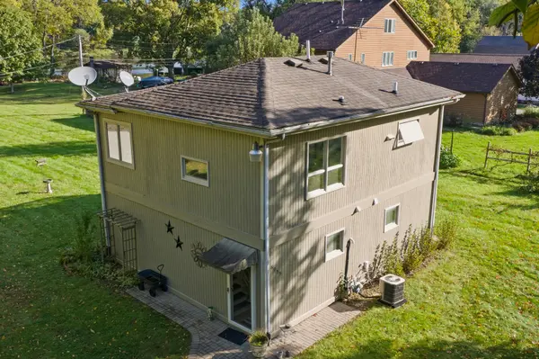 8955 Van Emmon RD, Yorkville, IL 60560