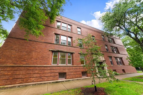 1353 W Catalpa AVE #3, Chicago, IL 60640